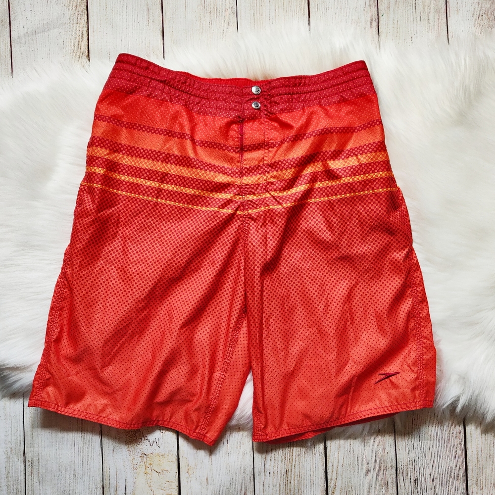 Speedo swim shorts for men. Size M